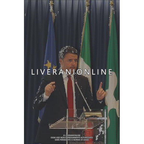 Milano ( MI ) 25/11/2016 Palazzo Lombardia, firma per il Patto per la Lombardia Nella foto: Matteo Renzi Presidente del Consiglio dei Ministri PH Lauro Montagnini *** Local Caption *** / AGENZIA ALDO LIVERANI SAS / AGENZIA ALDO LIVERANI SAS