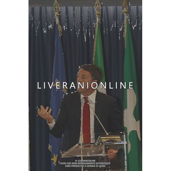 Milano ( MI ) 25/11/2016 Palazzo Lombardia, firma per il Patto per la Lombardia Nella foto: Matteo Renzi Presidente del Consiglio dei Ministri PH Lauro Montagnini *** Local Caption *** / AGENZIA ALDO LIVERANI SAS / AGENZIA ALDO LIVERANI SAS