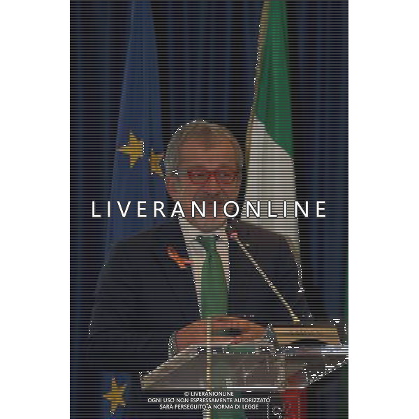 Milano ( MI ) 25/11/2016 Palazzo Lombardia, firma per il Patto per la Lombardia Nella foto: Roberto Maroni Presidente della Regione Lombardia PH Lauro Montagnini *** Local Caption *** / AGENZIA ALDO LIVERANI SAS
