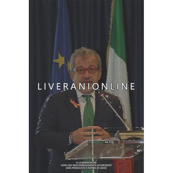 Milano ( MI ) 25/11/2016 Palazzo Lombardia, firma per il Patto per la Lombardia Nella foto: Roberto Maroni Presidente della Regione Lombardia PH Lauro Montagnini *** Local Caption *** / AGENZIA ALDO LIVERANI SAS