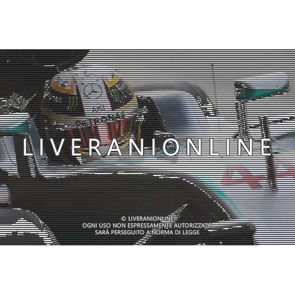 Lewis Hamilton (GBR) Mercedes AMG F1 W07 Hybrid. 26.11.2016. Formula 1 World Championship, Rd 21, Abu Dhabi Grand Prix, Yas Marina Circuit, Abu Dhabi, Qualifying Day. AG ALDO LIVERANI SAS ONLY ITALY