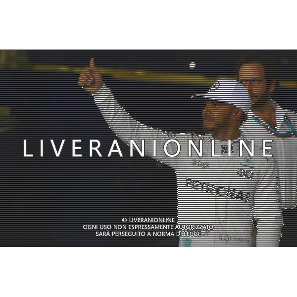 Pole for Lewis Hamilton (GBR) Mercedes AMG F1 W07 . 26.11.2016. Formula 1 World Championship, Rd 21, Abu Dhabi Grand Prix, Yas Marina Circuit, Abu Dhabi, Qualifying Day. AG ALDO LIVERANI SAS ONLY ITALY