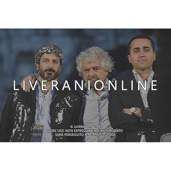 Manifestazione del M5S \' Io Dico No \' â€“ Roma 26.11.2016 - nella foto: Beppe Grillo tra Roberto Fico e Luigi Di Maio /Ph.Corradetti-Ag Aldo Liverani / AGENZIA ALDO LIVERANI SAS 
