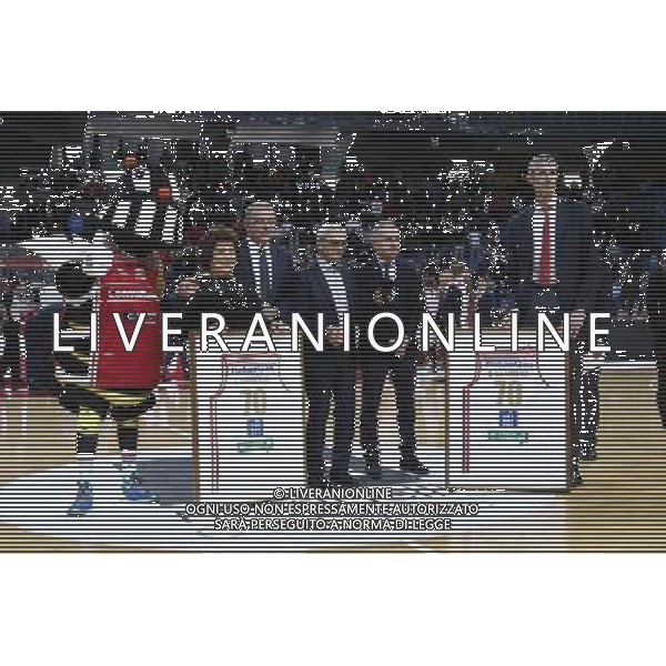 Consultinvest Pesaro vs Dolomiti Energia Trento 27/11/2016 nella foto: WALTER SCAVOLINI CON LA MOGLIE ©CLAUDIO ZAMAGNI/AGENZIA ALDO LIVERANI S.A.S.
