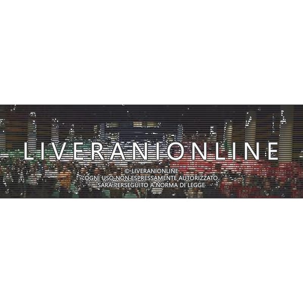 Tour della Sovranita\' - LE RAGIONI DEL NO GRAZIE! â€“ Roma 27.11.2016 - nella foto: Militanti con i cartelli durante l\'inno nazionale /Ph.Corradetti-Ag Aldo Liverani/ AGENZIA ALDO LIVERANI SAS 