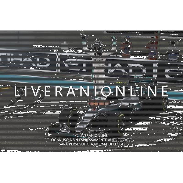 2nd place and new world champion Nico Rosberg (GER) Mercedes AMG Petronas F1 W07. 27.11.2016. Formula 1 World Championship, Rd 21, Abu Dhabi Grand Prix, Yas Marina Circuit, Abu Dhabi, Race Day. AG ALDO LIVERANI SAS ONLY ITALY