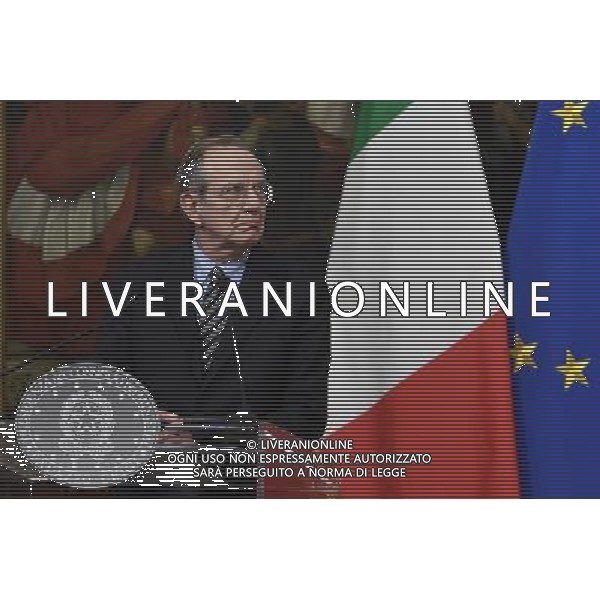 Conferenza stampa dopo il CDM - Roma - 28.11.2016 - Palazzo Chigi - nella foto: Pier Carlo Padoan / Ph. Corradetti - Ag. Aldo Liverani sas