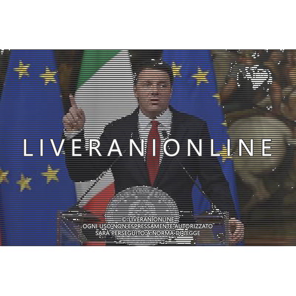 Conferenza stampa dopo il CDM - Roma - 28.11.2016 - Palazzo Chigi - nella foto: Matteo Renzi / Ph. Corradetti - Ag. Aldo Liverani sas