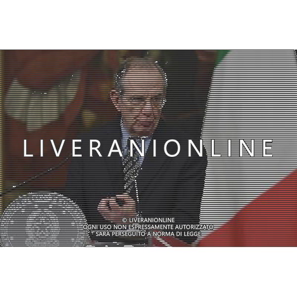 Conferenza stampa dopo il CDM - Roma - 28.11.2016 - Palazzo Chigi - nella foto: Pier Carlo Padoan / Ph. Corradetti - Ag. Aldo Liverani sas
