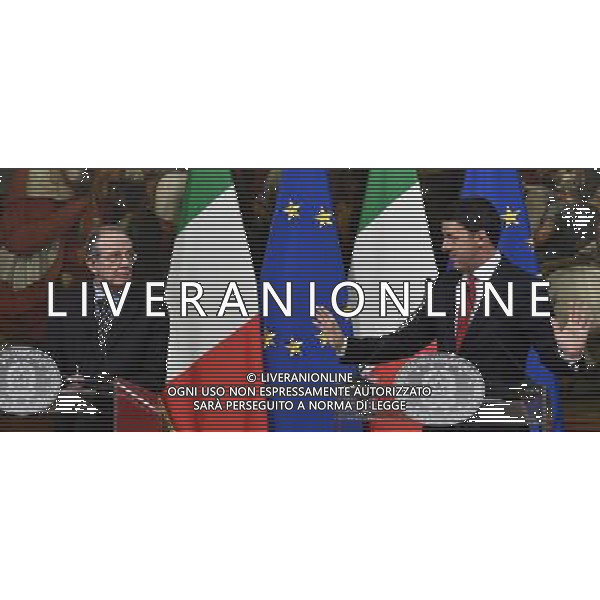 Conferenza stampa dopo il CDM - Roma - 28.11.2016 - Palazzo Chigi - nella foto: Matteo Renzi e Pier Carlo Padoan / Ph. Corradetti - Ag. Aldo Liverani sas