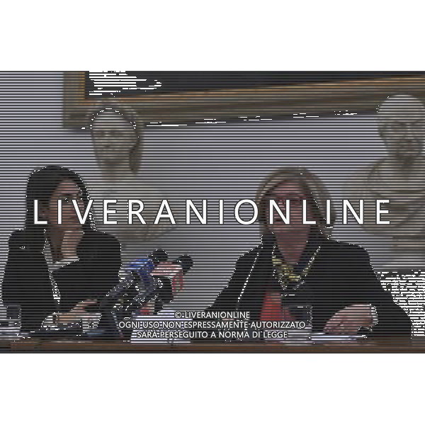 Presentazione â€œIl nuovo corso di Ama: piÃ¹ vicina ai cittadini con servizi mirati di raccolta differenziataâ€ - Roma - 28.11.2016 - Campidoglio Sala della Protomoteca - nella foto: Virginia Raggi e Paola Muraro / Ph. Corradetti - Ag. Aldo Liverani sas / AGENZIA ALDO LIVERANI SAS 