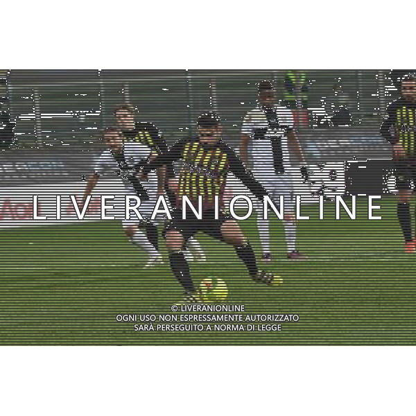 PARMA - BASSANO DEL GRAPPA Lega Pro girone B 03 Dicembre 2016 nella foto il gol su rigore trasformato da minesso © OPTIMAFOTO / AGENZIA ALDO LIVERANI SAS 
