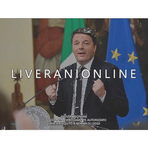 Conferenza stampa del Presidente del Consiglio Matteo Renzi dopo i risultati del referendum Costituzionale - Roma - 05.12.2016 - nella foto: Matteo Renzi / Ph. Fabrizio Corradetti - Ag. Aldo Liverani Sas