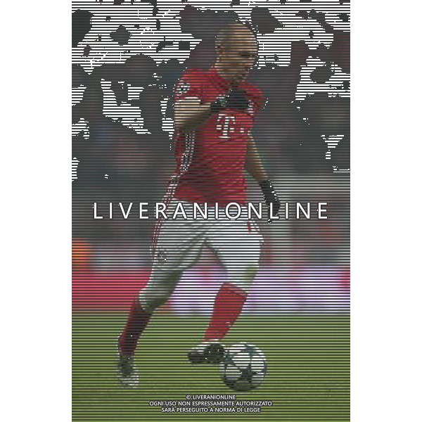 firo : Fußball,Fussball : 06.12.2016 Champions League, Saison 2016/2017: FC Bayern München - Atletico Madrid, FCB, Gruppenphase, Arjen Robben ( München ), Einzelaktion $worldrightsEs gelten unsere AGB, einsehbar auf www.firosportphoto.de copyright by firo sportphoto: Coesfelder Str. 207 D- 48249 Dülmen www.firosportphoto.de mail@firosportphoto.de (V o l k s b a n k B o c h u m - W i t t e n ) IBAN DE68 4306 0129 0341 1171 00 Tel: +49-2594 - 9916004 Fax: +49-2594 - 9916005 AG ALDO LIVERANI SAS ONLY ITALY