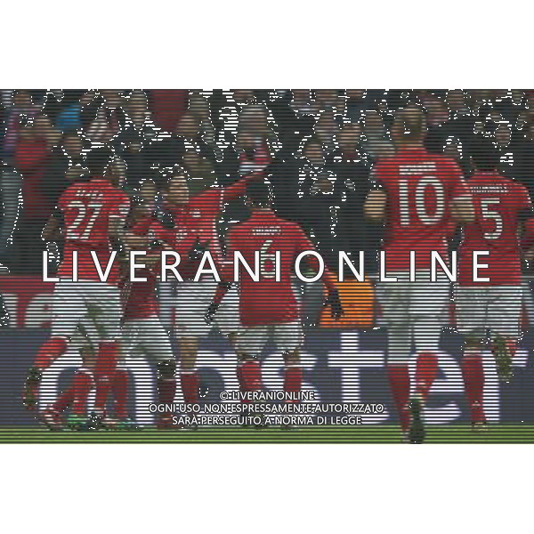 firo : Fu§ball,Fussball : 06.12.2016 Champions League, Saison 2016/2017: FC Bayern MŸnchen - Atletico Madrid, FCB, Gruppenphase, Torjubel, Jubel, Freude, Tor zum 1:0 Robert Lewandowski ( MŸnchen ) , David Alaba ( MŸnchen ) , Thiago Alcantara ( MŸnchen ) , Renato Sanchez ( MŸnchen ), Ball unter Trikot $worldrightsEs gelten unsere AGB, einsehbar auf www.firosportphoto.de copyright by firo sportphoto: Coesfelder Str. 207 D- 48249 DŸlmen www.firosportphoto.de mail@firosportphoto.de (V o l k s b a n k B o c h u m - W i t t e n ) IBAN DE68 4306 0129 0341 1171 00 Tel: +49-2594 - 9916004 Fax: +49-2594 - 9916005 AG ALDO LIVERANI SAS ONLY ITALY
