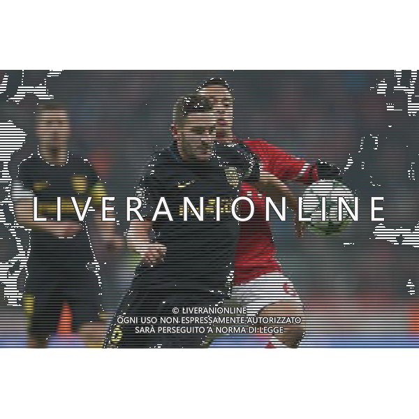 firo : Fu§ball,Fussball : 06.12.2016 Champions League, Saison 2016/2017: FC Bayern MŸnchen - Atletico Madrid, FCB, Gruppenphase, Koke ( Atletico Madrid ) im Zweikampf mit Thiago Alcantara ( MŸnchen ) $worldrightsEs gelten unsere AGB, einsehbar auf www.firosportphoto.de copyright by firo sportphoto: Coesfelder Str. 207 D- 48249 DŸlmen www.firosportphoto.de mail@firosportphoto.de (V o l k s b a n k B o c h u m - W i t t e n ) IBAN DE68 4306 0129 0341 1171 00 Tel: +49-2594 - 9916004 Fax: +49-2594 - 9916005 AG ALDO LIVERANI SAS ONLY ITALY
