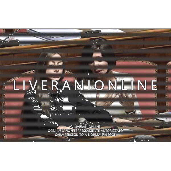 Voto sulla legge del Bilancio di previsione dello Stato per l\'anno finanziario 2017 e bilancio pluriennale per il triennio 2017-2019 - Roma - 07.12.2016 - Palazzo Madama - nella foto: Mariarosaria Rossi e Anna Maria Bernini / Ph. Corradetti-Ag. Aldo Liverani Sas / AGENZIA ALDO LIVERANI SAS 