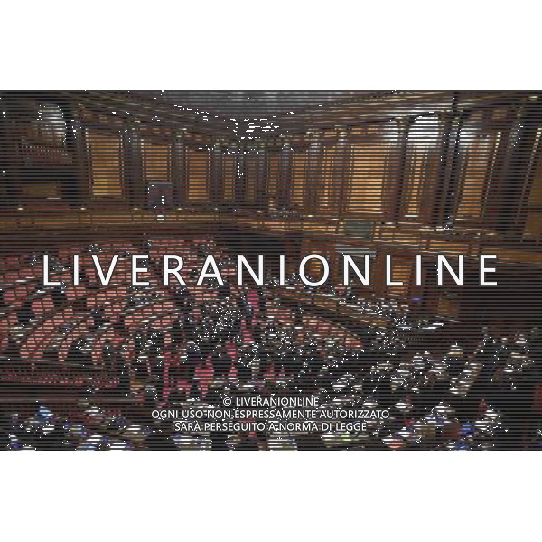 Voto sulla legge del Bilancio di previsione dello Stato per l\'anno finanziario 2017 e bilancio pluriennale per il triennio 2017-2019 - Roma - 07.12.2016 - Palazzo Madama - nella foto: L\'aula durante la chiama per il voto di fiducia / Ph. Corradetti-Ag. Aldo Liverani Sas / AGENZIA ALDO LIVERANI SAS 