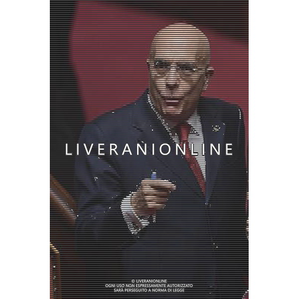 Voto sulla legge del Bilancio di previsione dello Stato per l\'anno finanziario 2017 e bilancio pluriennale per il triennio 2017-2019 - Roma - 07.12.2016 - Palazzo Madama - nella foto: Gabriele Albertini / Ph. Corradetti-Ag. Aldo Liverani Sas / AGENZIA ALDO LIVERANI SAS 