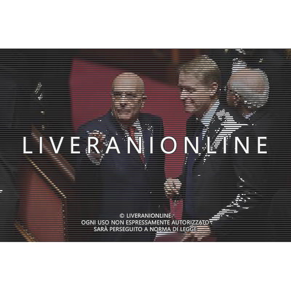 Voto sulla legge del Bilancio di previsione dello Stato per l\'anno finanziario 2017 e bilancio pluriennale per il triennio 2017-2019 - Roma - 07.12.2016 - Palazzo Madama - nella foto: Gabriele Albertini e Lucio Malan / Ph. Corradetti-Ag. Aldo Liverani Sas / AGENZIA ALDO LIVERANI SAS 