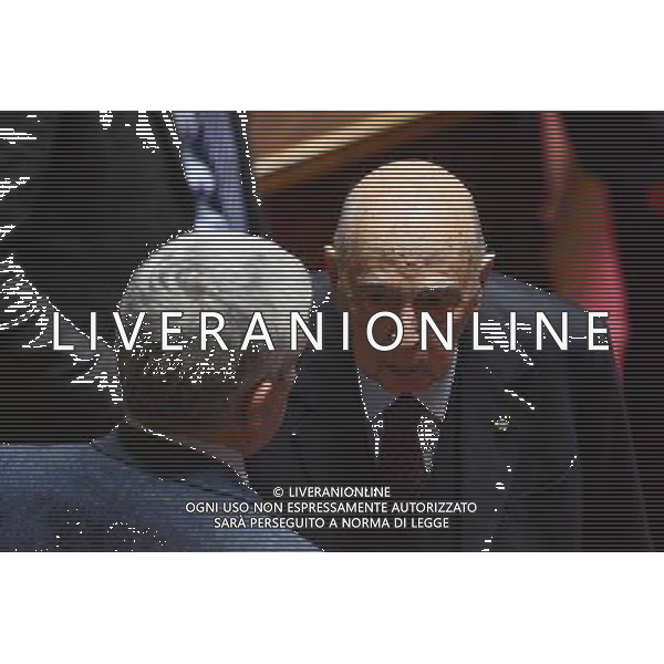 Voto sulla legge del Bilancio di previsione dello Stato per l\'anno finanziario 2017 e bilancio pluriennale per il triennio 2017-2019 - Roma - 07.12.2016 - Palazzo Madama - nella foto: Giorgio Napolitano / Ph. Corradetti-Ag. Aldo Liverani Sas / AGENZIA ALDO LIVERANI SAS 