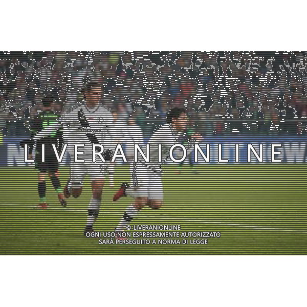 WARSZAWA 07.12.2016 MECZ 6. KOLEJKA GRUPA F LIGA MISTRZOW SEZON 2016/17: LEGIA WARSZAWA - SPORTING LIZBONA --- UEFA CHAMPIONS LEAGUE GROUP F MATCH: LEGIA WARSAW - SPORTING CLUBE DE PORTUGAL ALEKSANDAR PRIJOVIC GUILHERME FOT. PIOTR KUCZA/NEWSPIX.PL --- Newspix.pl / AGENZIA ALDO LIVERANI SAS - ITALY ONLY EDITORIAL USE ONLY - Legia Varsavia - Sporting Lisbona, match valido per la 6a giornata di Champions League (Gruppo F) 07 dicembre 2016