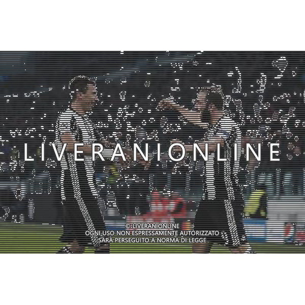 Juventus - Dynamo Zagabria UCL Champions League 07 dicembre 2016 nella foto esultanza dopo il gol di Gonzalo Higuain con mario mandzukic © Tardito / AGENZIA ALDO LIVERANI SAS 