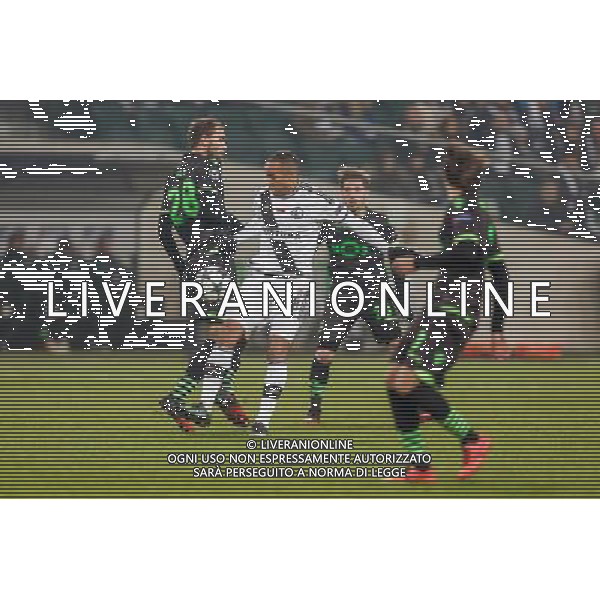 07.12.2016 WARSZAWA PILKA NOZNA STADION LEGII FOOTBALL RUNDA ELIMINACJI UEFA CHAMPIONS LEAGUE MECZ LEGIA WARSZAWA - SPORTING SC N/Z VADIS ODJIDJA OFOE FOT DAREK NOWAK / FOTONEWS / NEWSPIX.PL --- Newspix.pl / AGENZIA ALDO LIVERANI SAS - ITALY ONLY EDITORIAL USE ONLY - Legia Varsavia - Sporting Lisbona, match valido per la 6a giornata di Champions League (Gruppo F) 07 dicembre 2016