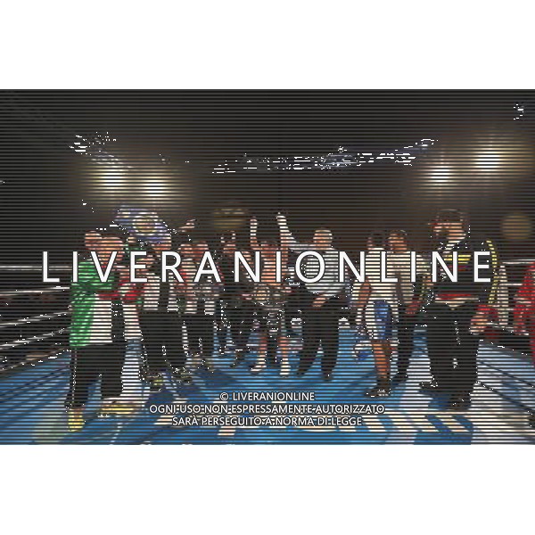 festeggiamenti di Marsili ,Emiliano Marsili vs Aristides Perez titolo intercontinentale pesi leggeri ,Boxe Montichiari,Montichiari 10 dicembre 2016. AG ALDO LIVERANI SAS