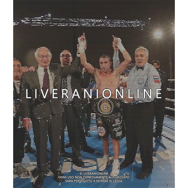 festeggiamenti di Marsili ,Emiliano Marsili vs Aristides Perez titolo intercontinentale pesi leggeri ,Boxe Montichiari,Montichiari 10 dicembre 2016. AG ALDO LIVERANI SAS