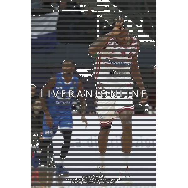 Consultinvest Pesaro vs Enel Basket Brindisi 11/12/2016 nella foto: ESULTANZA JONES ©CLAUDIO ZAMAGNI/AGENZIA ALDO LIVERANI S.A.S.