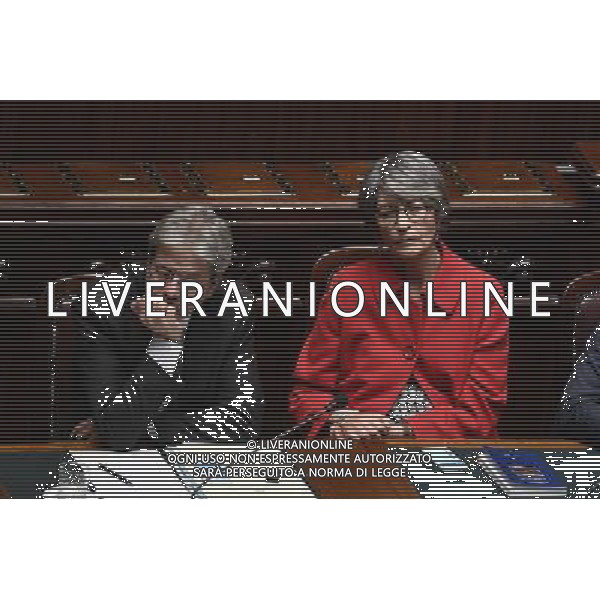 Camera la votazione di fiducia sulle dichiarazioni programmatiche del presidente del Consiglio Paolo Gentiloni Roma 13 dicembre 2016 nella foto Paolo Gentiloni con Anna Finocchiaro ©Corradetti / AGENZIA ALDO LIVERANI SAS