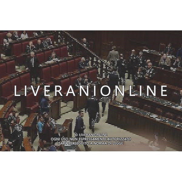 Camera la votazione di fiducia sulle dichiarazioni programmatiche del presidente del Consiglio Paolo Gentiloni Roma 13 dicembre 2016 nella foto I parlamentari del M5S Movimento 5 Stelle lasciano l\'aula Â©Corradetti / AGENZIA ALDO LIVERANI SAS