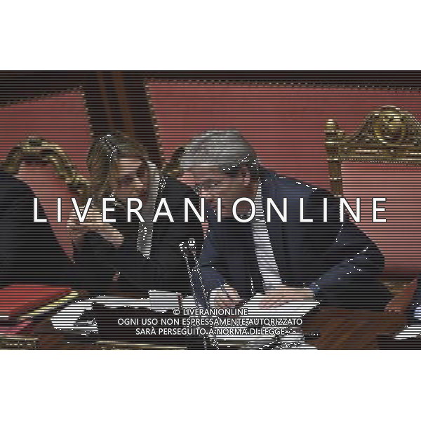 Senato Seduta Pubblica. Discussione sulle comunicazioni del Presidente del Consiglio dei Ministri Paolo Gentiloni Roma 14 dicembre 2016 nella foto Marianna Madia e Paolo Gentiloni ©Corradetti / AGENZIA ALDO LIVERANI SAS