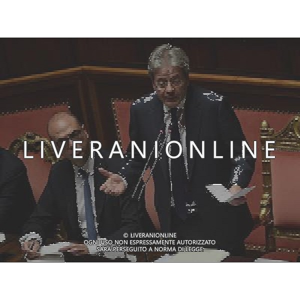 Senato Seduta Pubblica. Discussione sulle comunicazioni del Presidente del Consiglio dei Ministri Paolo Gentiloni Roma 14 dicembre 2016 nella foto Paolo Gentiloni durante il suo discorso con Angelino Alfano ©Corradetti / AGENZIA ALDO LIVERANI SAS