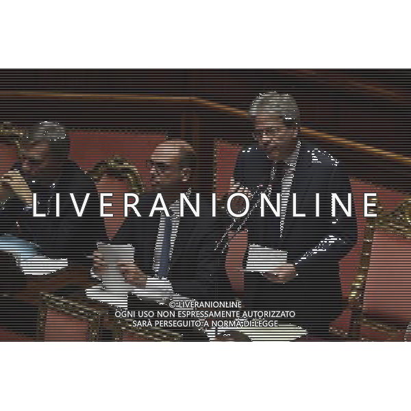 Senato Seduta Pubblica. Discussione sulle comunicazioni del Presidente del Consiglio dei Ministri Paolo Gentiloni Roma 14 dicembre 2016 nella foto Paolo Gentiloni durante il suo discorso con Angelino Alfano, Graziano DelRio ©Corradetti / AGENZIA ALDO LIVERANI SAS