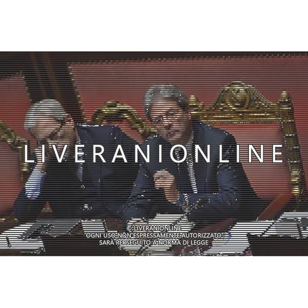 Senato Seduta Pubblica. Dibattito sulla fiducia al nuovo esecutivo Roma 14 dicembre 2016 nella foto Claudio De Vincenti con Paolo Gentiloni ©Corradetti / AGENZIA ALDO LIVERANI SAS