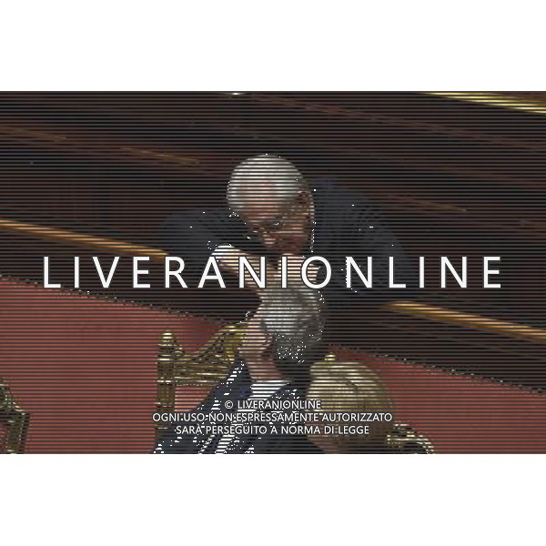 Senato Seduta Pubblica. Dibattito sulla fiducia al nuovo esecutivo Roma 14 dicembre 2016 nella foto Mario Monti con Paolo Gentiloni ©Corradetti / AGENZIA ALDO LIVERANI SAS