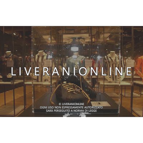 Milano, ( MI ) 15/12/2016 Galleria Vittorio Emanuele II, Inaugurazione Museo Internazionale del Calcio \' La Stringa d\'Oro \' Nella foto: Magliette dei calciatori e scarpette PH Lauro Montagnini / AGENZIA ALDO LIVERANI SAS