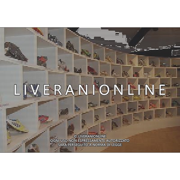 Milano, ( MI ) 15/12/2016 Galleria Vittorio Emanuele II, Inaugurazione Museo Internazionale del Calcio \' La Stringa d\'Oro \' Nella foto: Le scarpe da calcio dei giocatori PH Lauro Montagnini / AGENZIA ALDO LIVERANI SAS