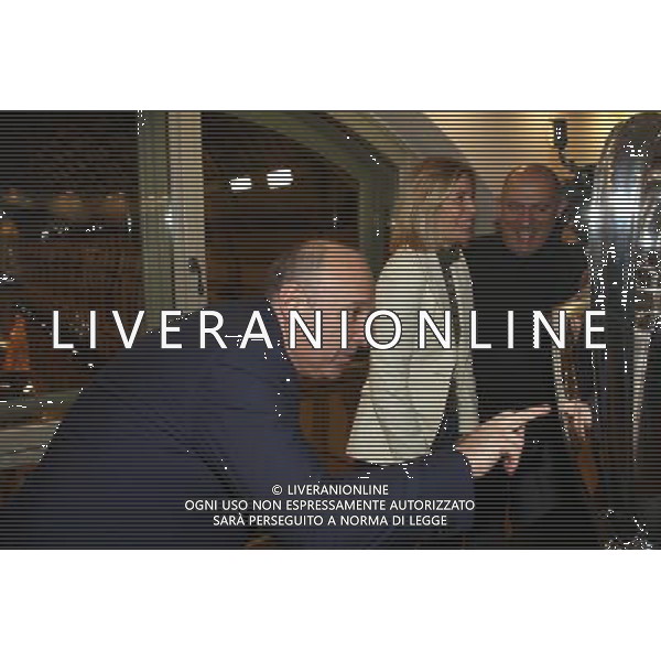 Milano, ( MI ) 15/12/2016 Galleria Vittorio Emanuele II, Inaugurazione Museo Internazionale del Calcio \' La Stringa d\'Oro \' Nella foto: Alessandro Rosso Group, Roberta Guarnieri assessore al Turismo, Sport e la coppa della Champions League PH Lauro Montagnini / AGENZIA ALDO LIVERANI SAS
