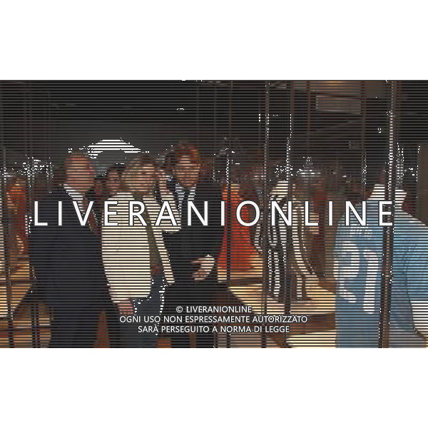 Milano, ( MI ) 15/12/2016 Galleria Vittorio Emanuele II, Inaugurazione Museo Internazionale del Calcio \' La Stringa d\'Oro \' Nella foto: Roberta Guarnieri assessore al Turismo, Sport e Qualita\' della vita e Federico Enrichetti mentre visitano il museo PH Lauro Montagnini / AGENZIA ALDO LIVERANI SAS