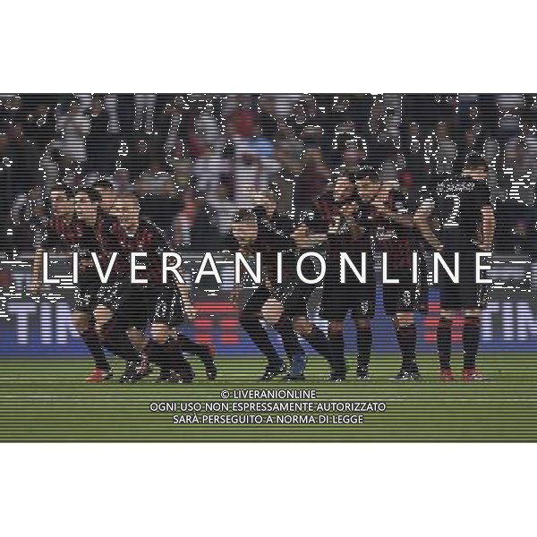 Supercoppa Italiana TIM 2016 Doha (Qatar) - 23.12.2016 Juventus-Milan Nella Foto:I giocatori del milan a metaâ€™ campo durante i rigori esultano dopo lâ€™ultimo rigore di Marko Pasalic /Ag. Aldo Liverani