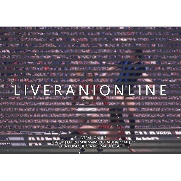 RETROSPETTIVA ROBERTO BONINSEGNA CALCIATORE NELLA FOTO ROBERTO BONINSEGNA CON LA MAGLIA DELL\'INTER AG ALDO LIVERANI SAS