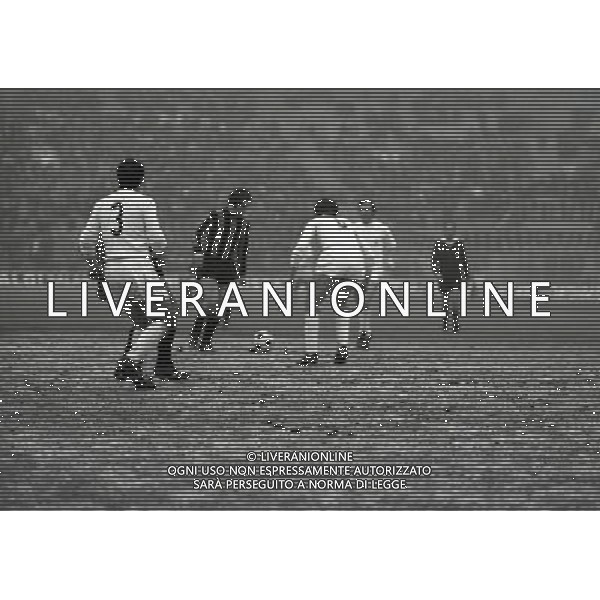 RETROSPETTIVA ROBERTO BONINSEGNA CALCIATORE NELLA FOTO ROBERTO BONINSEGNA CON LA MAGLIA DELL\'INTER AG ALDO LIVERANI SAS
