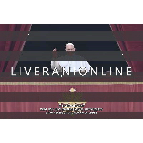 Messaggio natalizio e benedizione Urbi et Orbi - Citta\' del Vaticano - 25.12.2016 - Piazza San Pietro - nella foto: Papa Francesco / Ph. Corradetti-Ag. Aldo Liverani
