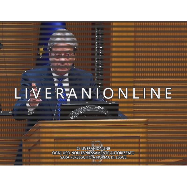 Conferenza stampa di fine anno del Presidente del Consiglio Paolo Gentiloni - Roma - 29.12.2016 - Aula dei Gruppi Parlamentari della Camera dei Deputati - nella foto: Paolo Gentiloni / Ph. Corradetti-Ag. Aldo Liverani