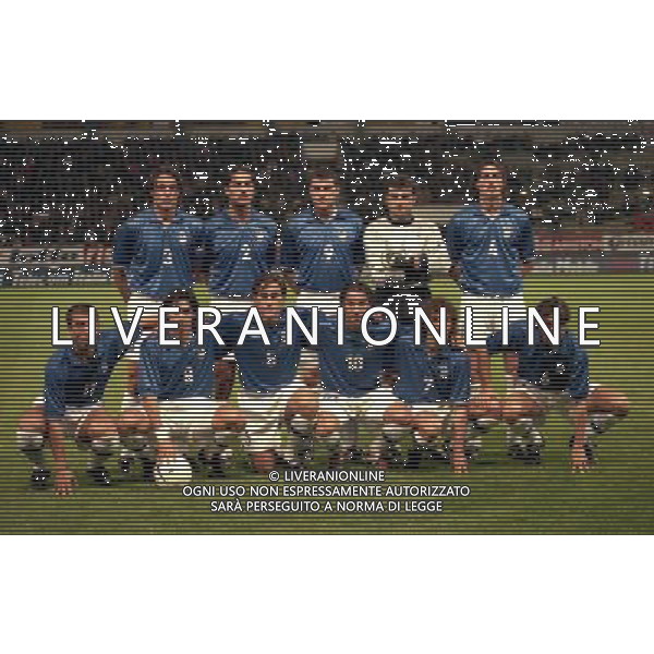 PARMA 22-04-1998 AMICHEVOLE INTERNAZIONALE ITALIA PARAGUAY NELLA FOTO FORMAZIONE ITALIA DA SIN IN PIEDI PAOLO MALDINI-ALESSANDRO NESTA-CHRISTIAN VIERI-ANGELO PERUZZI-DINO BAGGIO SED SIN ROBERTO DI MATTEO-DEMETRIO ALBERTINI-FABIO CANNAVARO-ALESSANDRO DEL PIERO-FRANCESCO MORIERO ALESSANDRO COSTACURTA AG ALDO LIVERANI SAS
