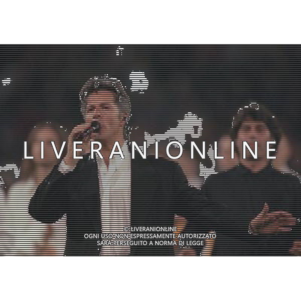 PARMA 22-04-1998 AMICHEVOLE INTERNAZIONALE ITALIA PARAGUAY NELLA FOTO CLAUDIO BAGLIONI AG ALDO LIVERANI SAS