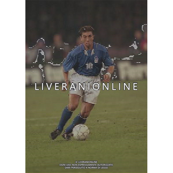 15-11-1997 NAPOLI QUALIFICAZIONI AI MONDIALI DI FRANCIA 1998 ITALIA RUSSIA NELLA FOTO ROBERTO DI MATTEO AG ALDO LIVERANI SAS